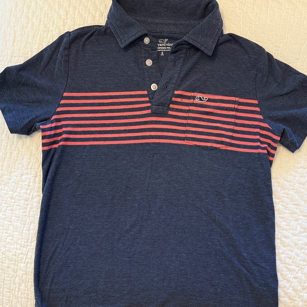 Vineyard Vines Kids Polo in Navy and Red

Super soft non performance top
